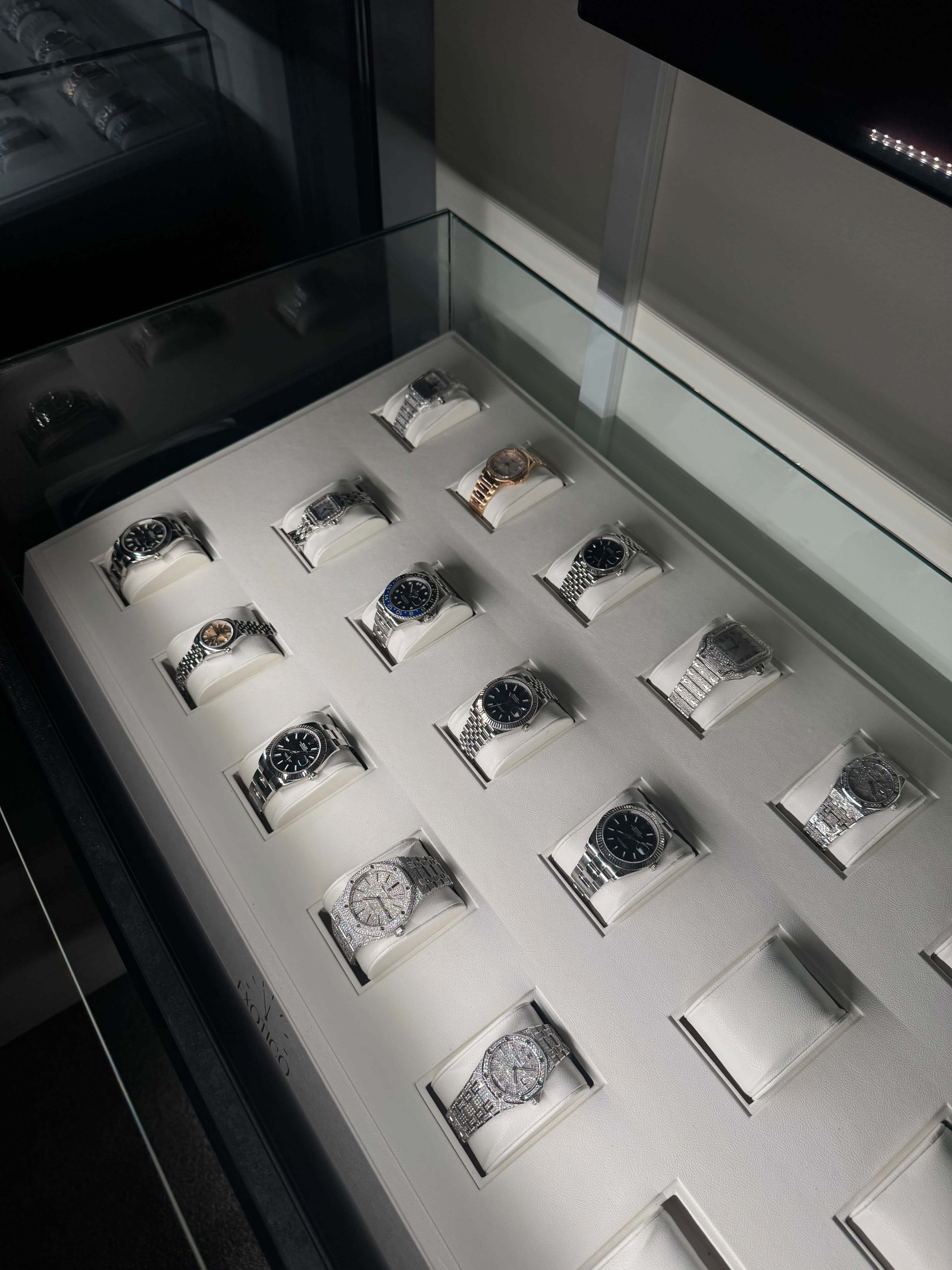 Salon Exotico Watches — Warsaw Financial Center